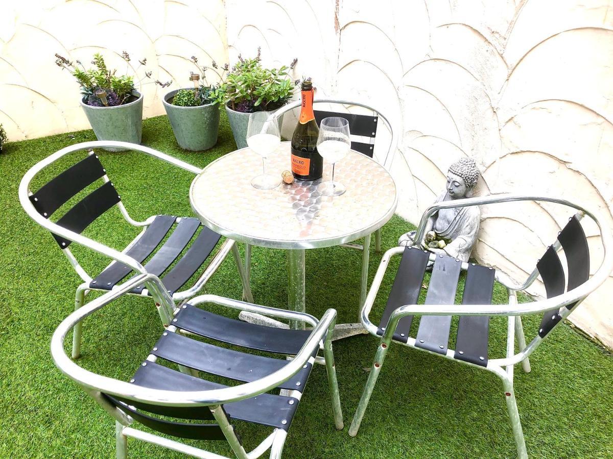 *Beachfront*- Stylish, Spacious +Private Courtyard Brighton Dış mekan fotoğraf