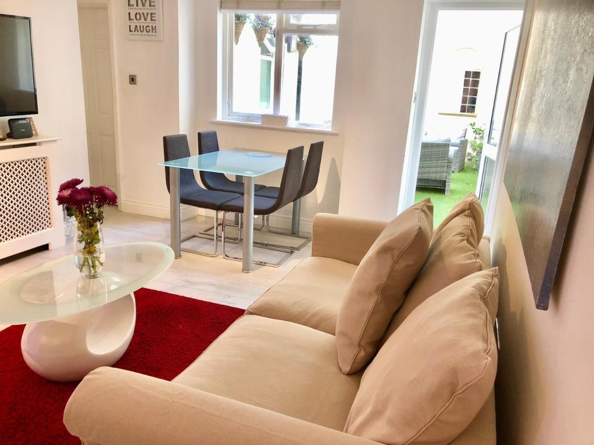 *Beachfront*- Stylish, Spacious +Private Courtyard Brighton Dış mekan fotoğraf